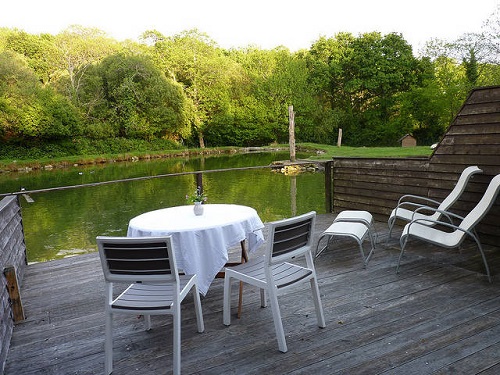 La terrasse privée de la suite du paysan, chambres d'hotes gite, proche pointe du raz entre douarnenez et locronan 29 